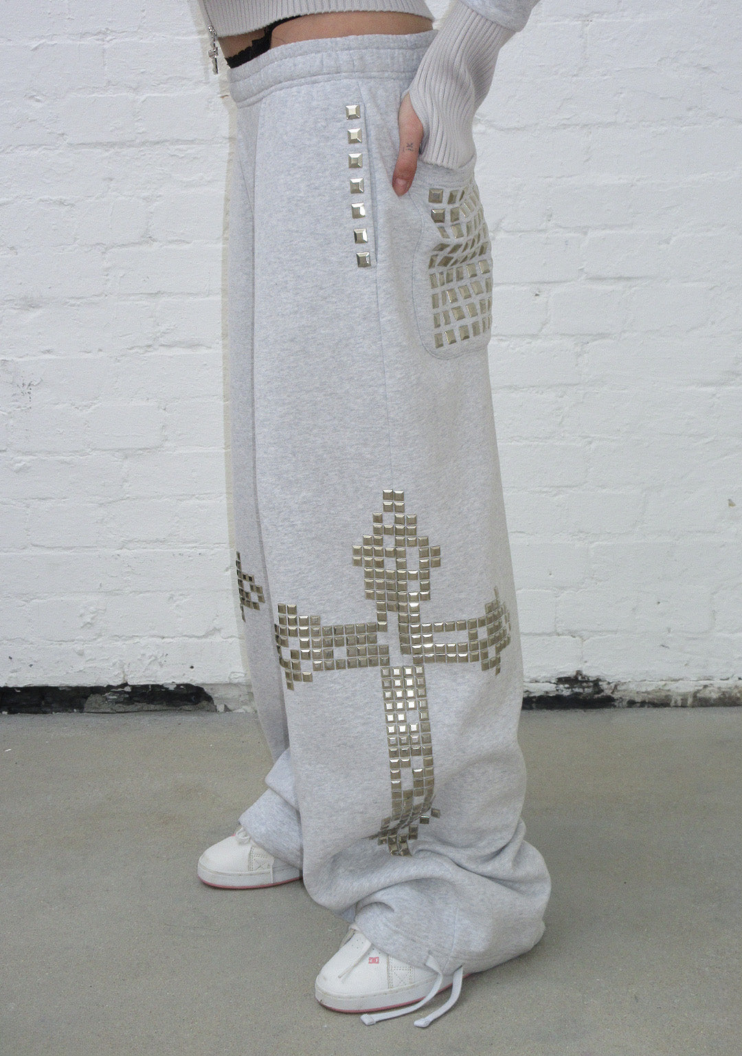FAITHFUL STUDDED OVERSIZED SWEATPANTS GREY MARL