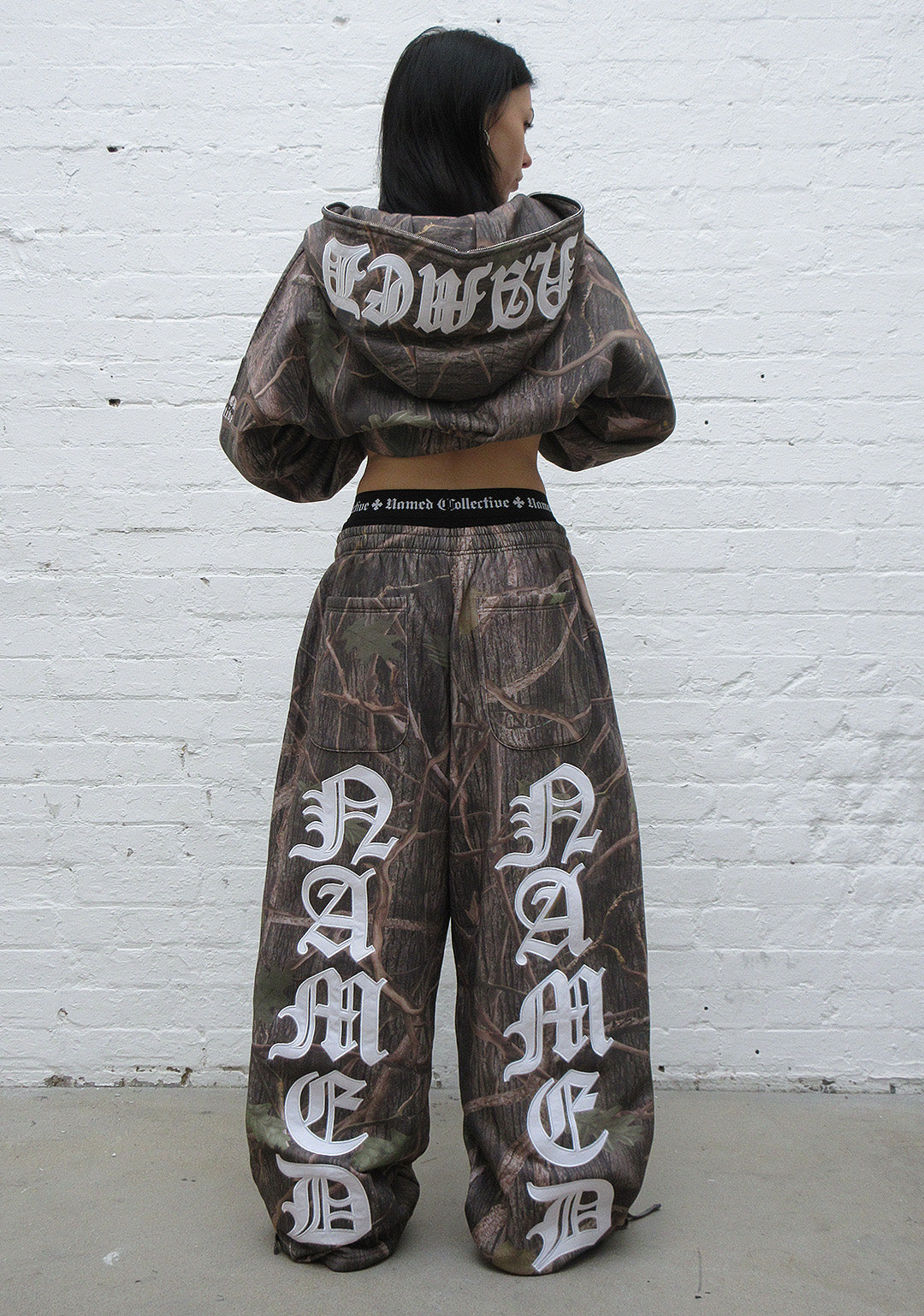 MISSION OVERSIZED SWEATPANTS TREE CAMO