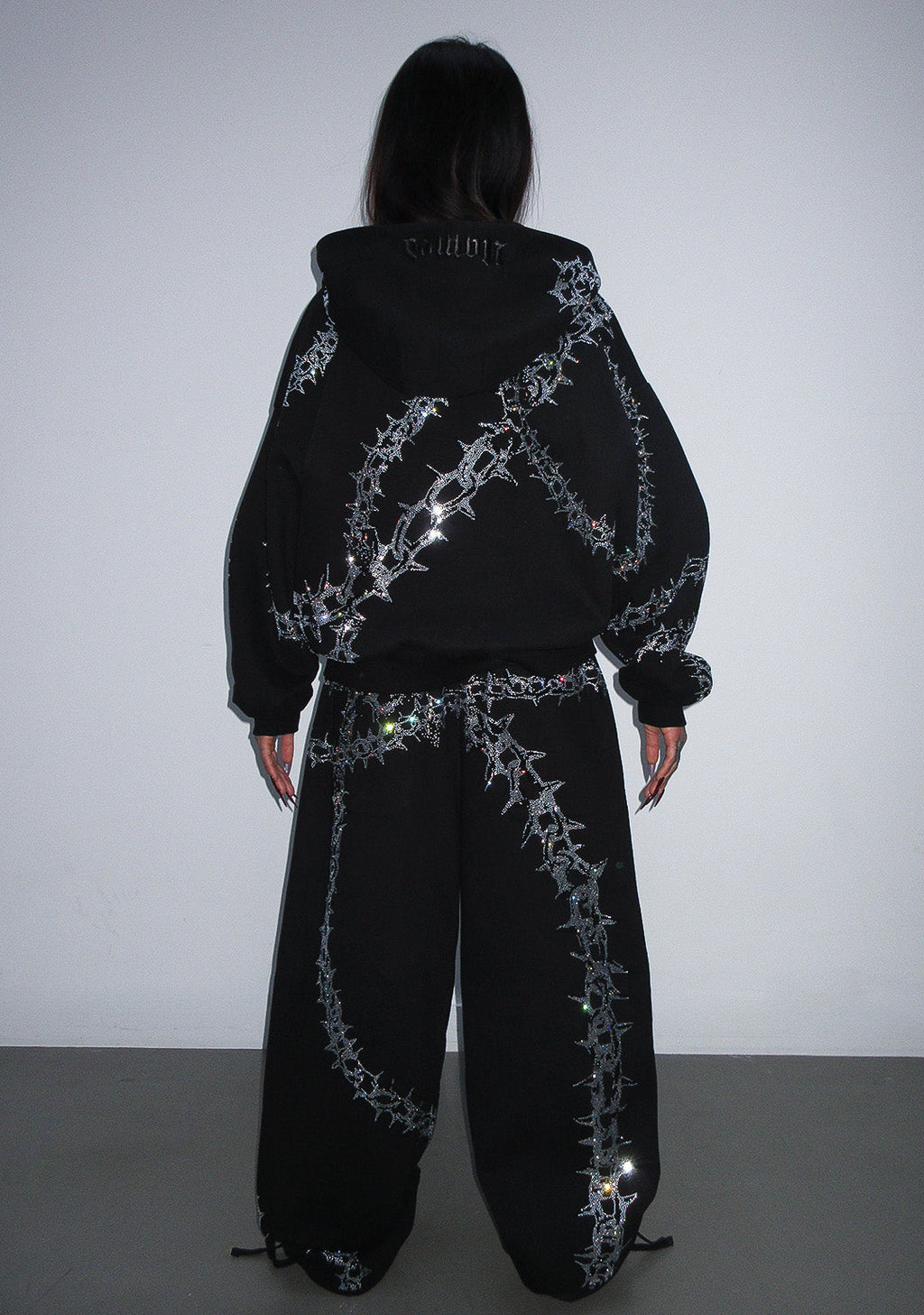OMEN RHINESTONE OVERSIZED SWEATPANTS BLACK